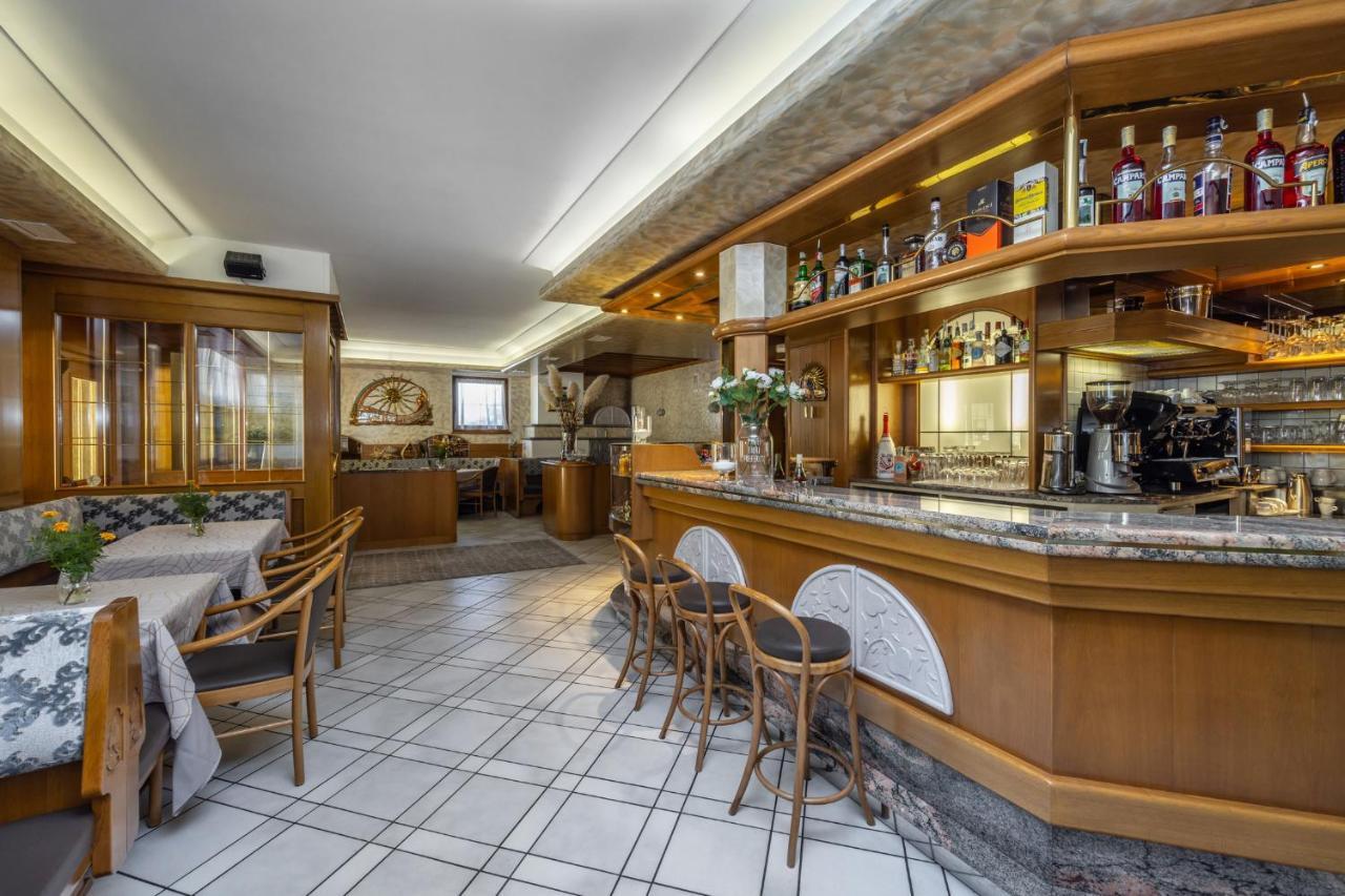 Hotel Arcobaleno Fai della Paganella Extérieur photo