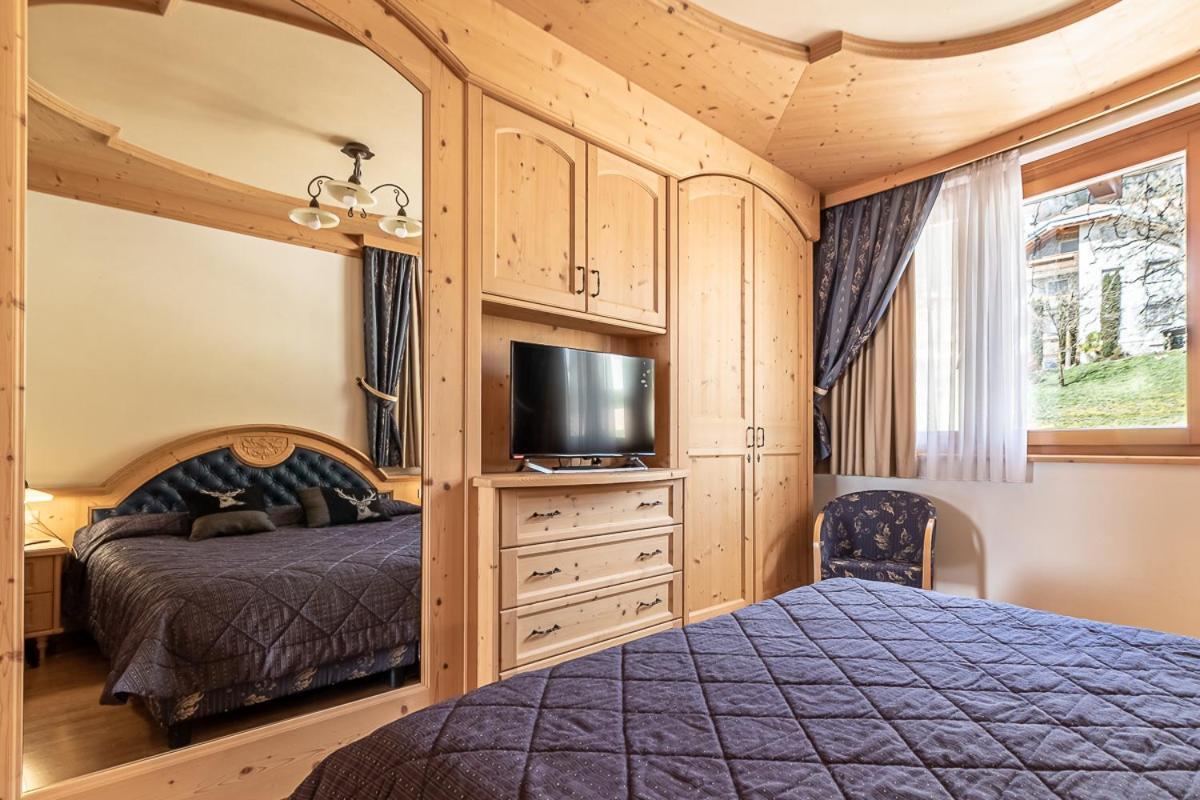 Hotel Arcobaleno Fai della Paganella Extérieur photo