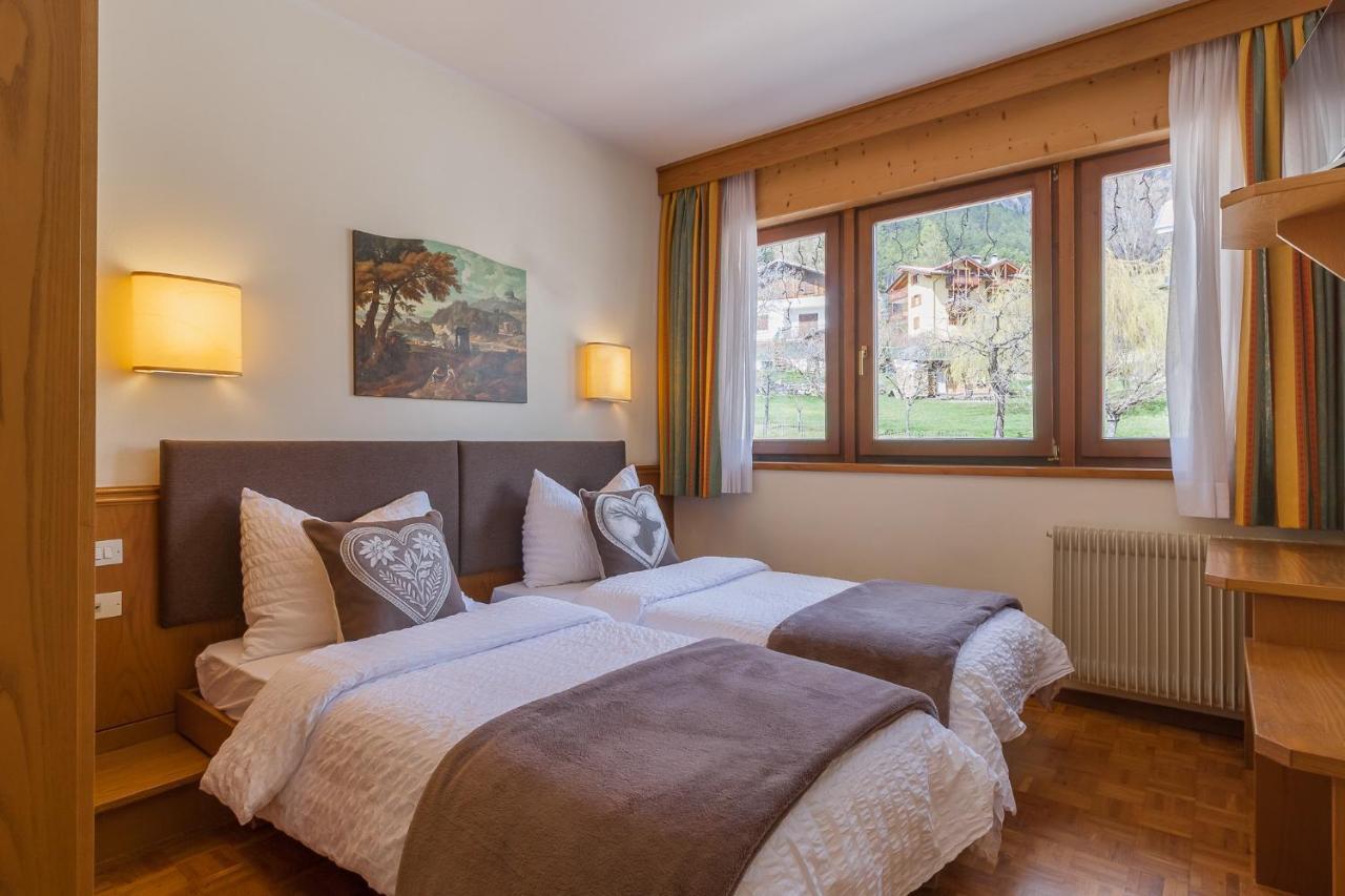 Hotel Arcobaleno Fai della Paganella Extérieur photo